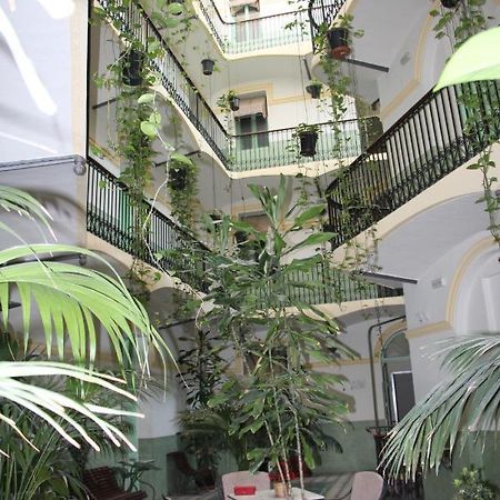 Hotel Peninsular Barcelona Exterior photo